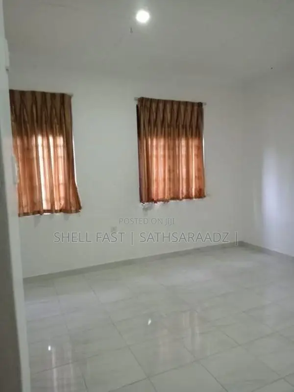 Anuradhapura upstair House for Rent