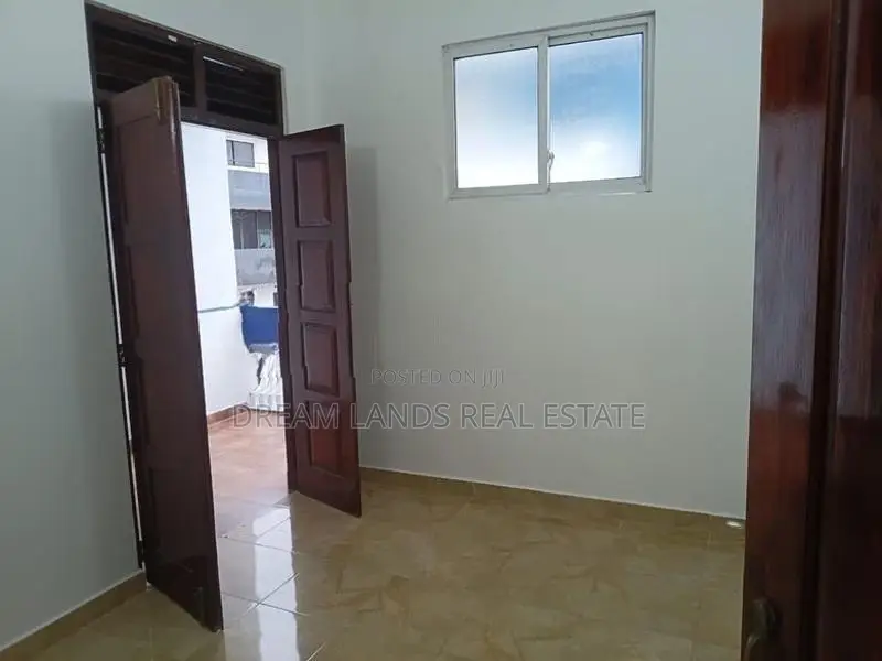 Upper floor for rent near Ananda College colombo 10