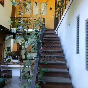 KANDY ANIWATTA 9 ROOMS VILLA AVAILABLE FOR SALE