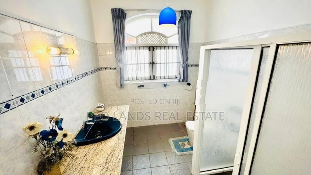 (SH1247) Three Storey luxury House for Sale in Kotte