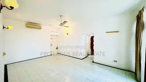 (SH1247) Three Storey luxury House for Sale in Kotte