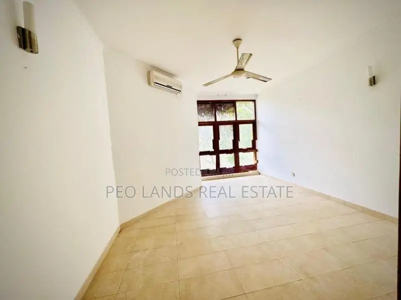 (SH1063) Two Storey House for sale in Battaramulla Subuthipura