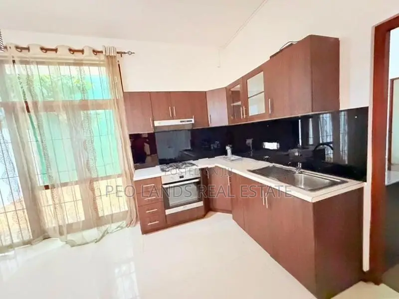 (SH1547) Two Storey House for Sale in Wickramasinghepura Battaramulla