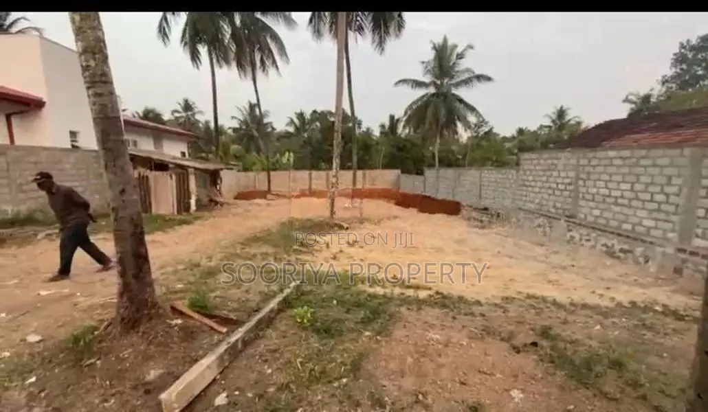 Highly Residential Land for Sale in Gampaha, Kadawatha
