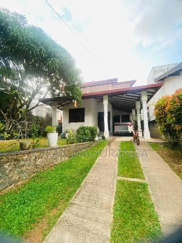 Beautiful House For Sale In Bandaragama