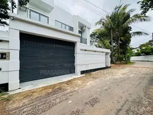 Brand new super house in piliyandala 120 road near by