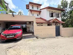 (SH1583) Luxury Three Storey House for Sale in Pitakotte