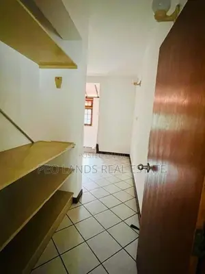 (SH1533) Three Storey House for Sale in Ethul Kotte