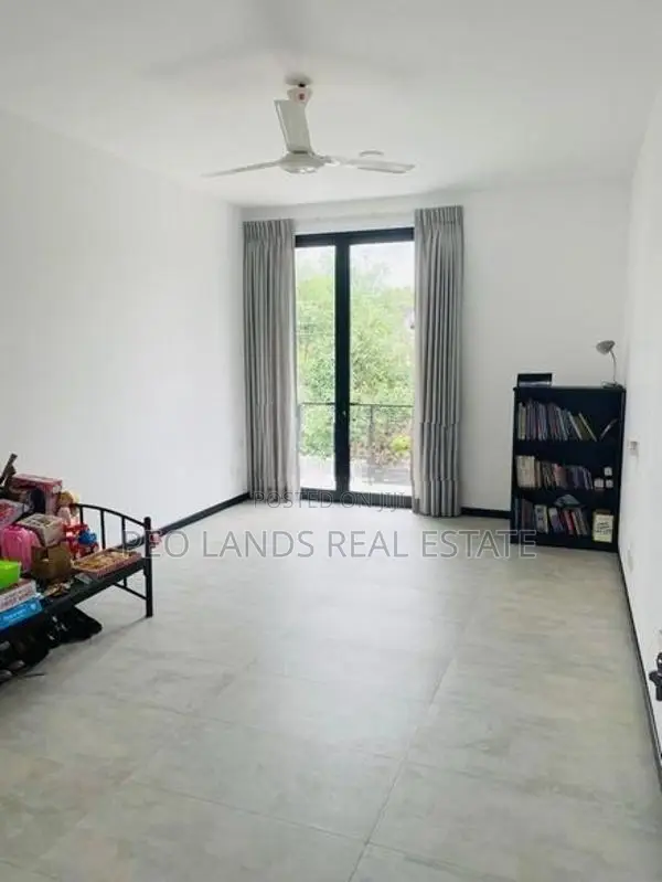 (SR1577) Two Storey Modern House for Rent in Thalawathugoda