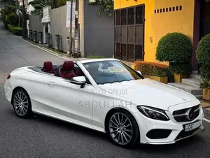 Mercedes Benz C200 AMG Premium Plus 2016