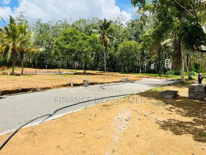 Moragahahena Padukka Road Residential Land Plots for Sale