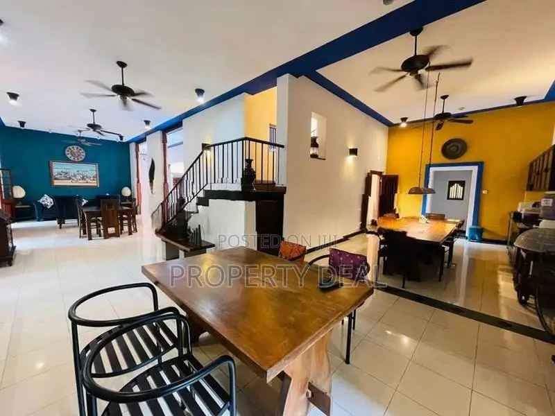 European Antics Style House for Rent Colombo 08 - PDH37