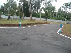 තලවතුගොඩ නගරයට ආසන්නව බිම් කොටස් විකිණීමට