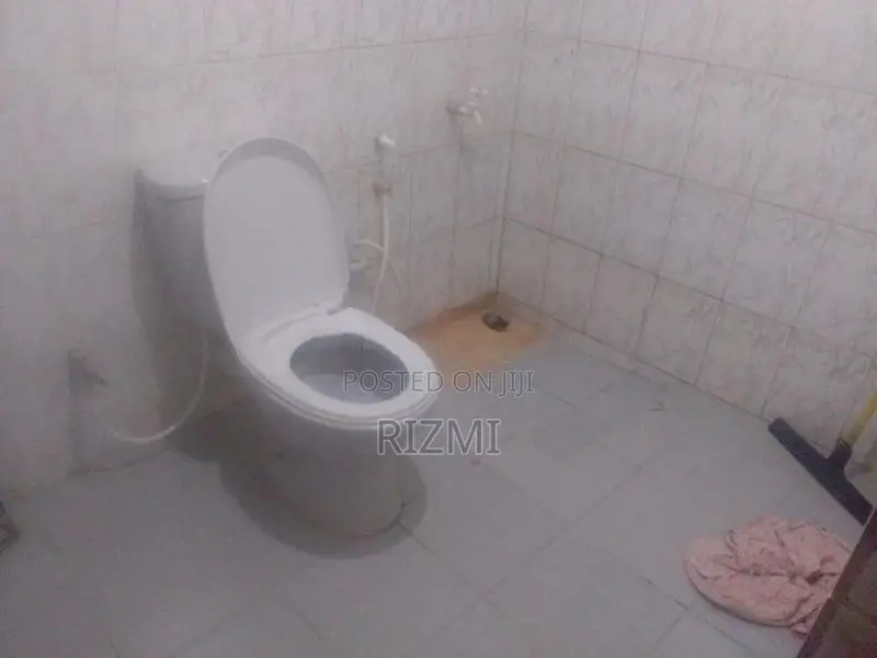 1st floor 3BR House for Rent in Dehiwala Hill Crescent Resident