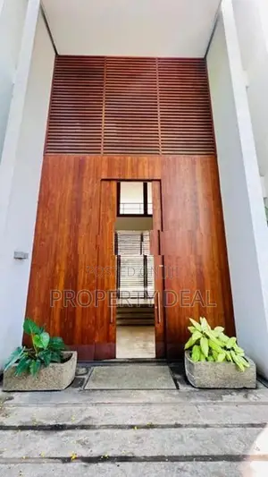 Luxury 5 Bedrooms House for Rent in Colombo 03 - PDH80