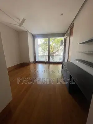 Luxury 5 Bedrooms House for Rent in Colombo 03 - PDH80