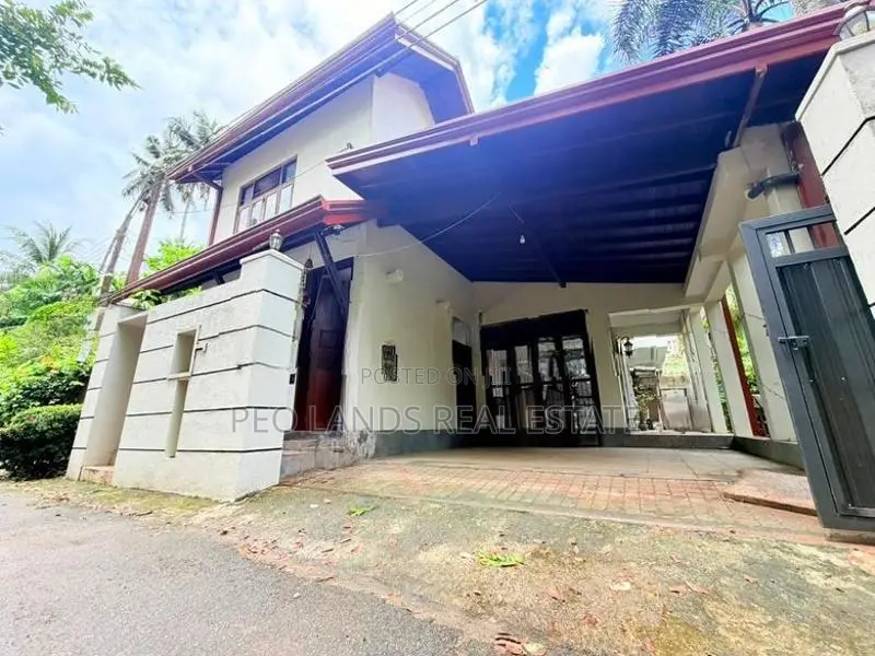 (SR1599) 5.5KW Solar Modern Two-Storey House for Rent in Hokandara