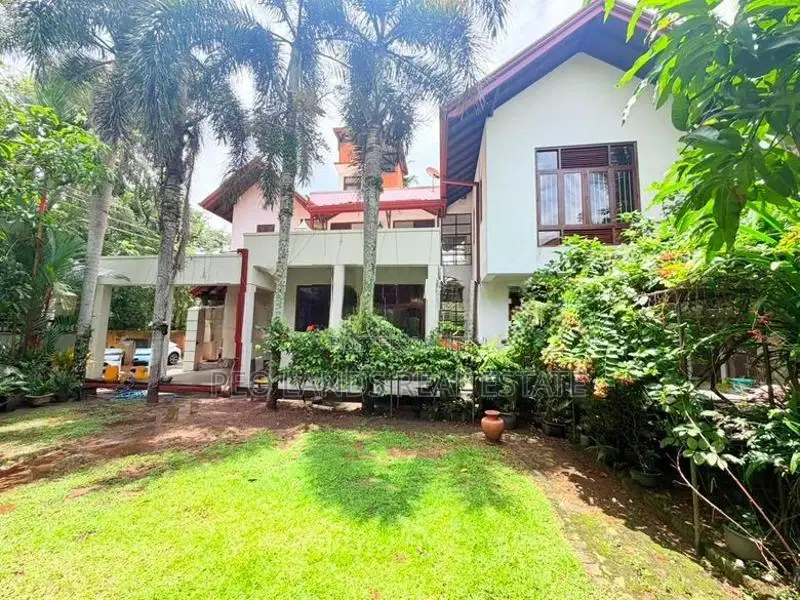 (SR1599) 5.5KW Solar Modern Two-Storey House for Rent in Hokandara