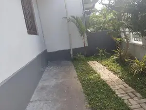 Valuable Land for Sale Thalawatugoda