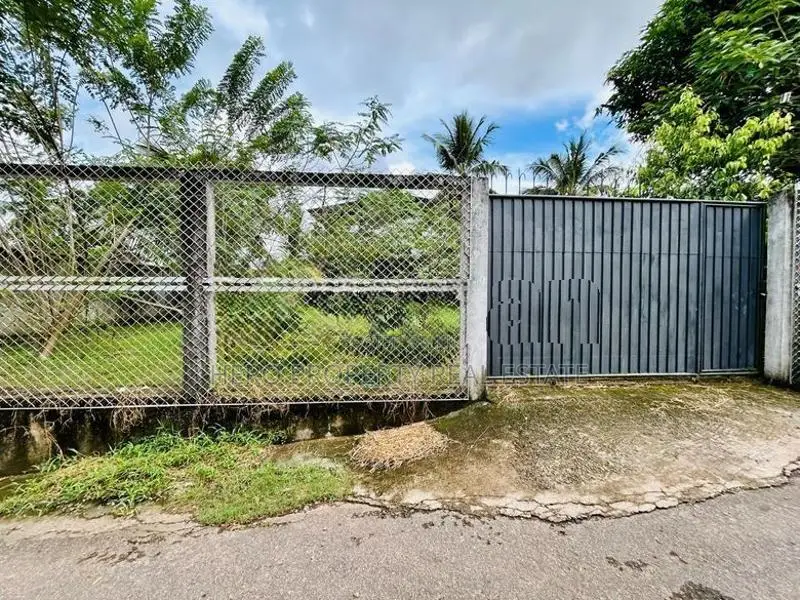 15p Valuable Residence Land for Sale in Maththegoda