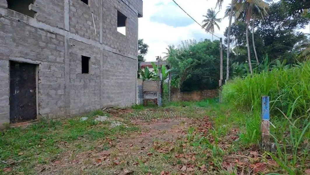 කඩවත ගෝනහේන පාරෙන් දෙවන ඉඩම