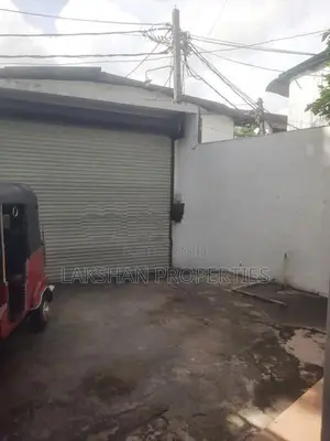 3story House For Rent In Nugegoda Ambuldeniya