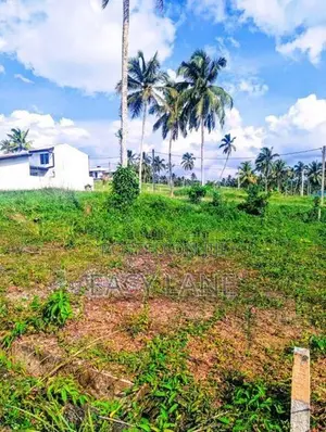 Prime Land for Sale in Kahathuduwa