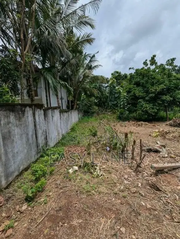 කහතුඩුව - අධිවේගී පිවිසුම අසලින්ම වටිනා ඉඩමක් විකිණීමට