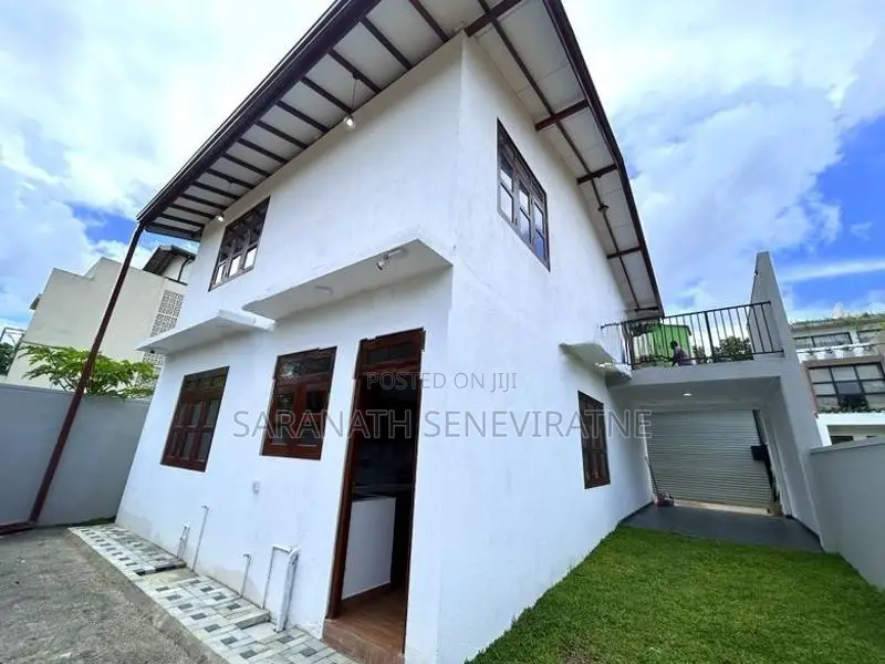 Brand-New 2 Story House In Aurora Gated - Piliyandala Polgasowita