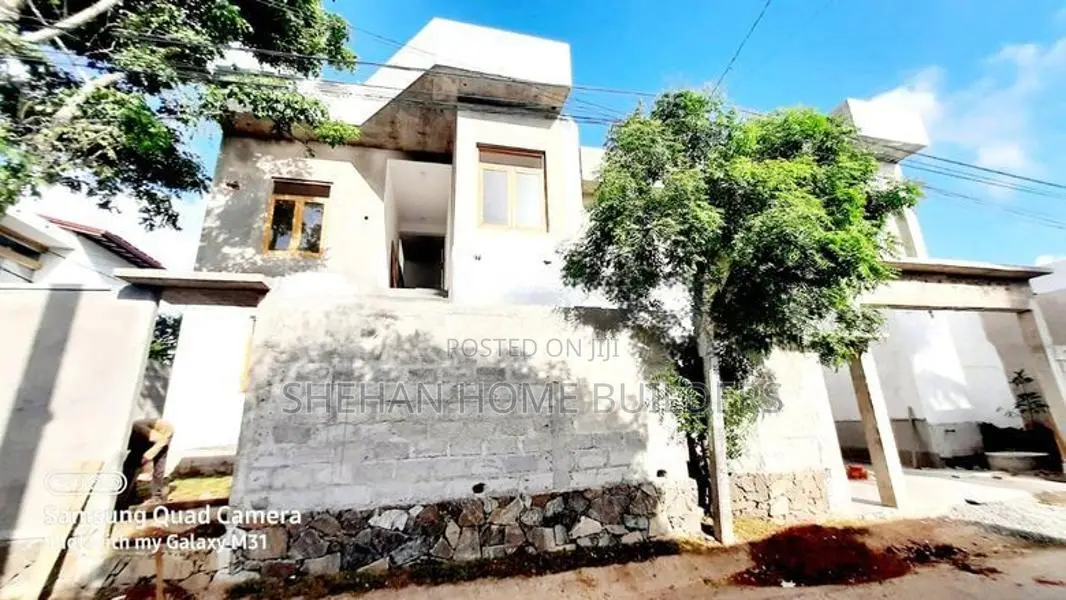 Brand new three storey houses for sale in weligampitiya