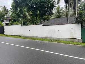 Pitigala Pelawatta Main Road 30 Perch Land With House For Sale