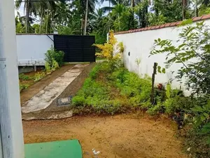 Pitigala Pelawatta Main Road 30 Perch Land With House For Sale