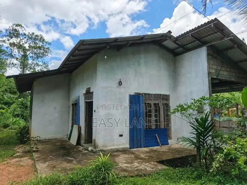 Land with House for Sale Kosgama