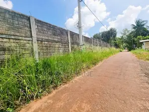 ලෝලුවාගොඩ දම්රෝ කර්මාන්ත ශාලාව අසලින් වටිනා බිම් කොටසක් විකිණීමට