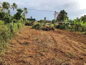 යක්කල - කලගෙඩිහේන වීරගුල හැම තැනම ලගින් වටිනා ඉඩමක්