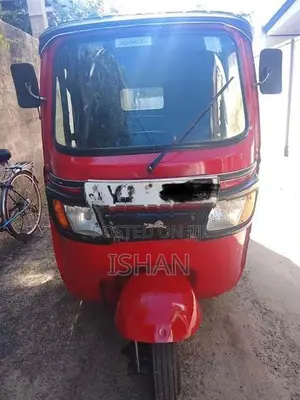 TVS King Three Wheeler 2010