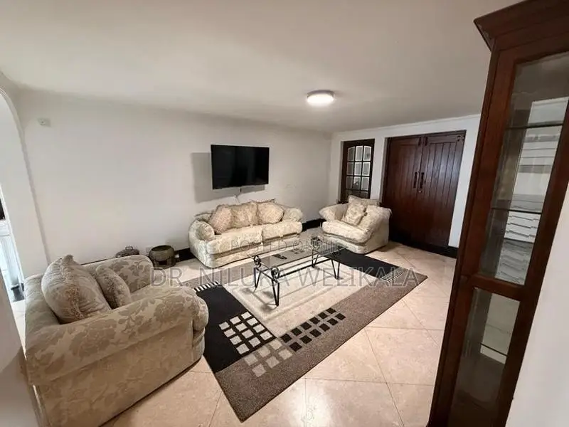 Luxurious house for rent in Colombo 07