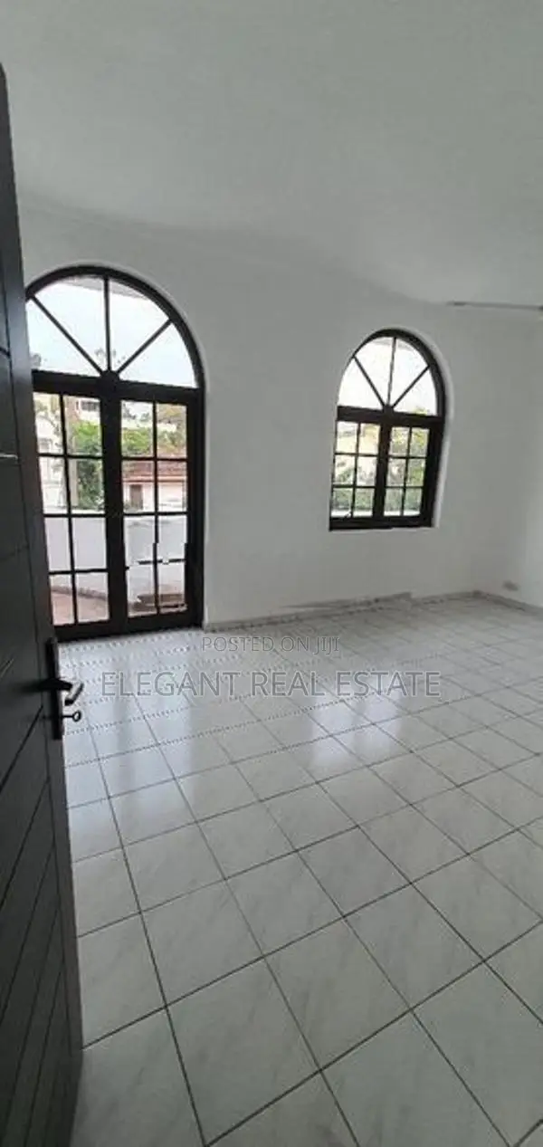 08 Bedroom 02 Storied Luxury House for Sale in Colombo 03 (A1141)