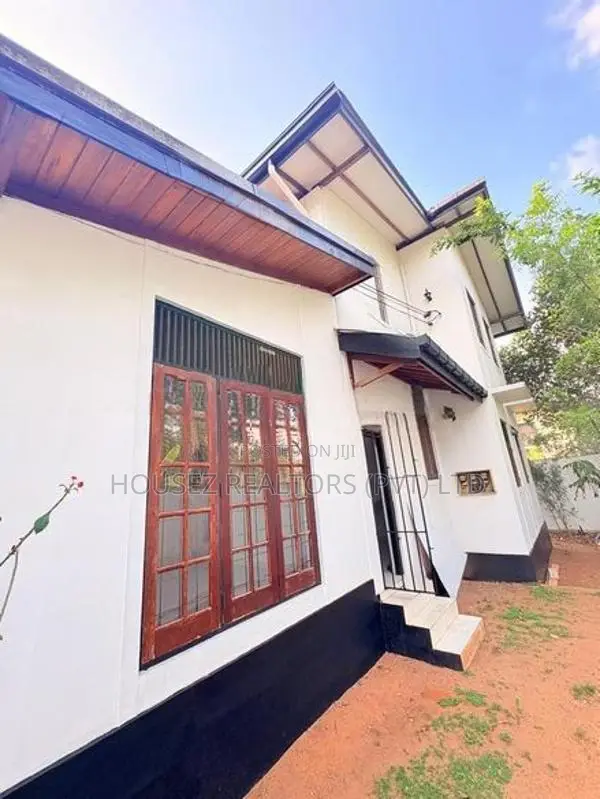 Newly Refurbished 4-Bedroom House for Sale – Depanama, Pannipitiya
