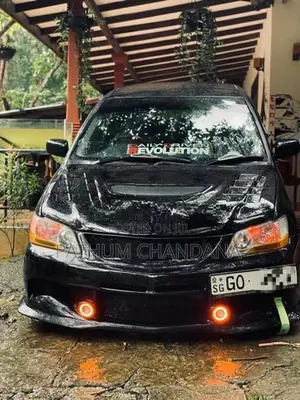 Mitsubishi Lancer CS 1 2001