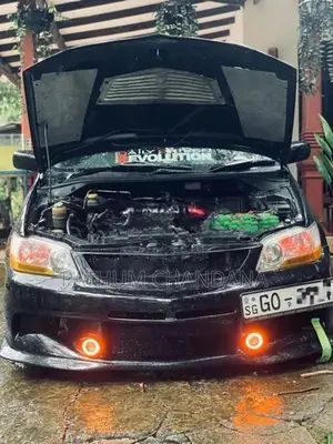 Mitsubishi Lancer CS 1 2001