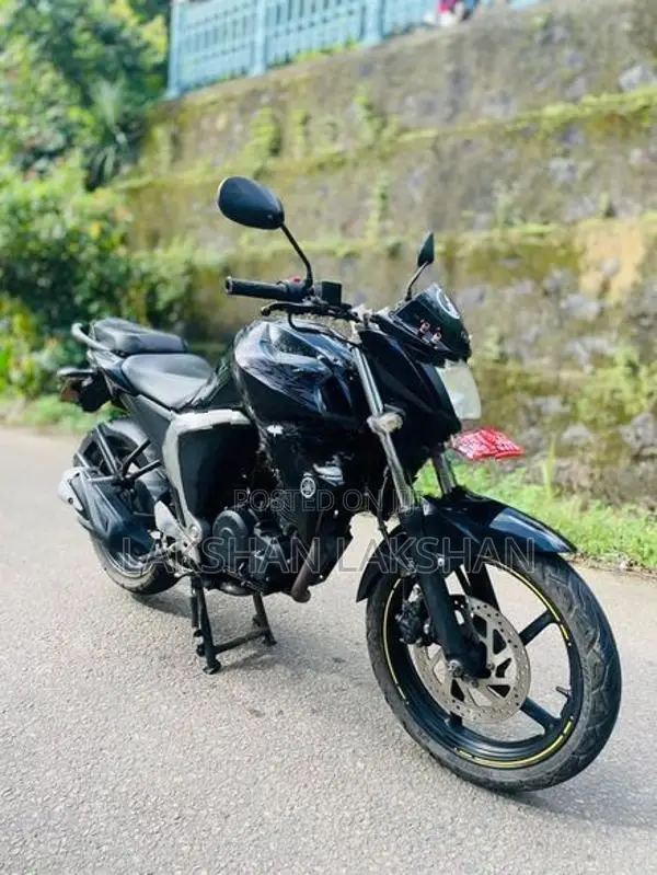 Yamaha FZS V1 2015