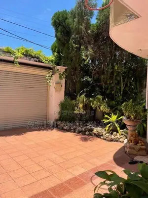4 Bedroom House For Sale In Rajagiriya
