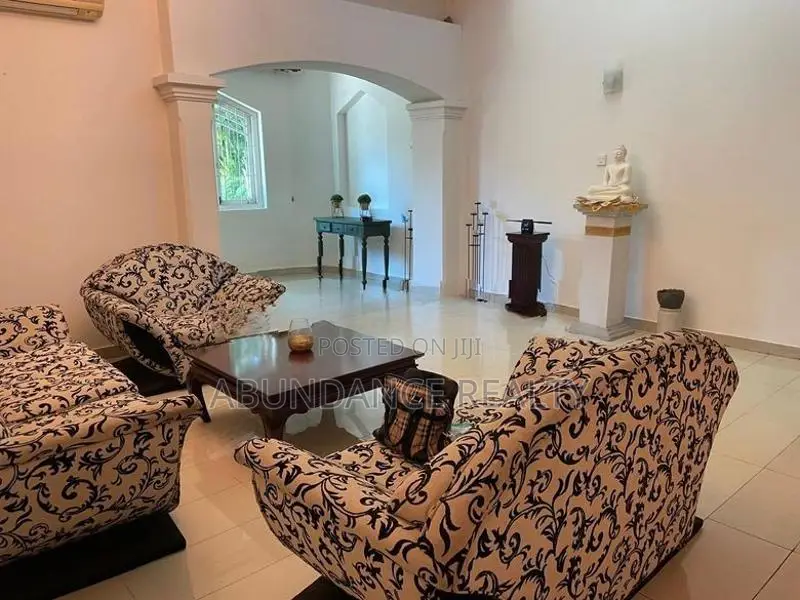 4 Bedroom House For Sale In Rajagiriya