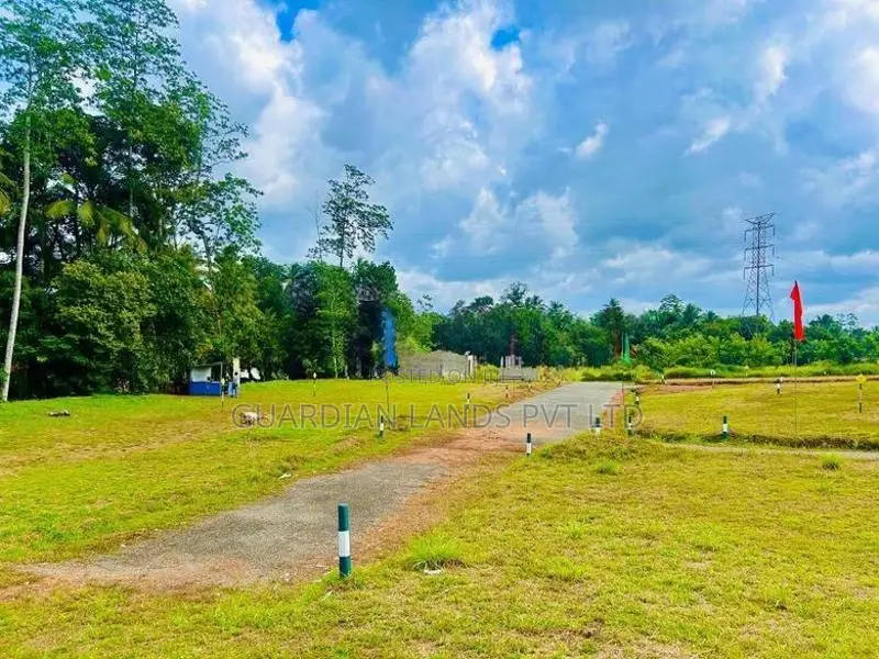 Best Luxury Land for Sale in Nawagamuwa