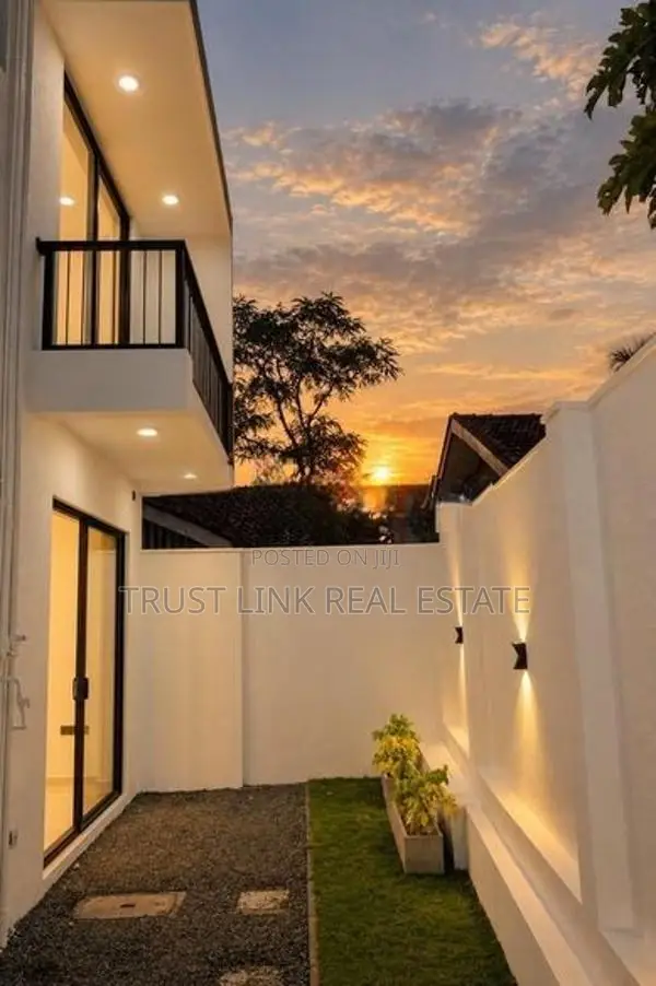 3 Story House For Sale In Wattala Welisara
