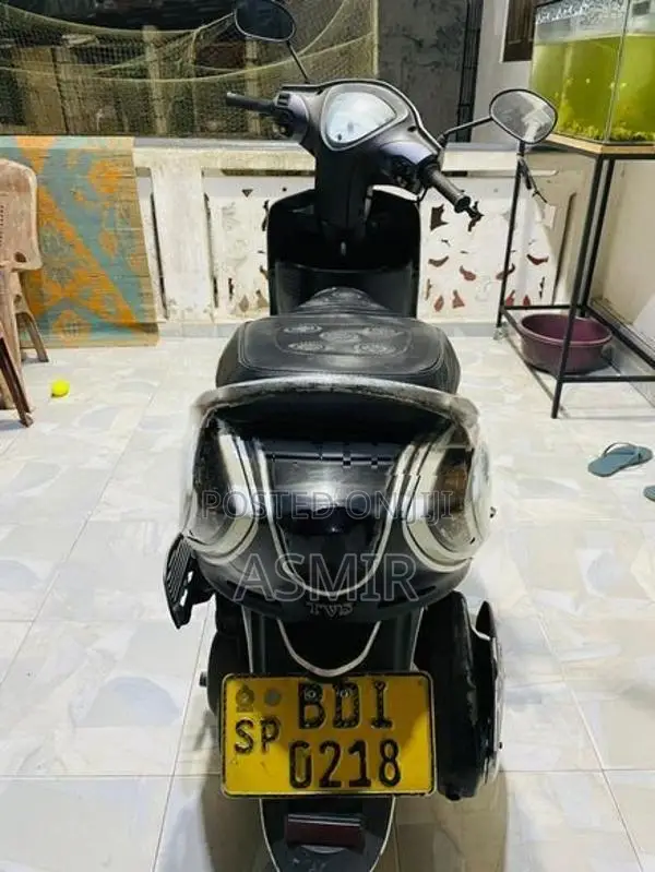 TVS Scooty Zest 2015