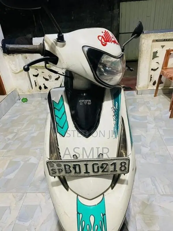 TVS Scooty Zest 2015