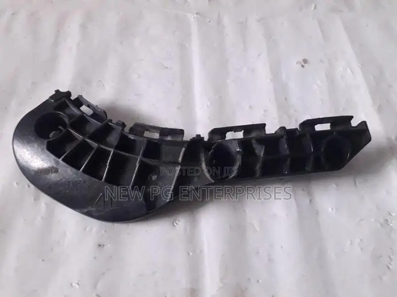 Toyota Axio NZE141 Buffer Retainer Front LHS