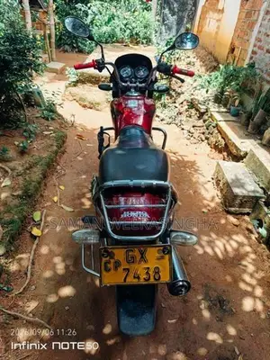 Hero CD 100 2003